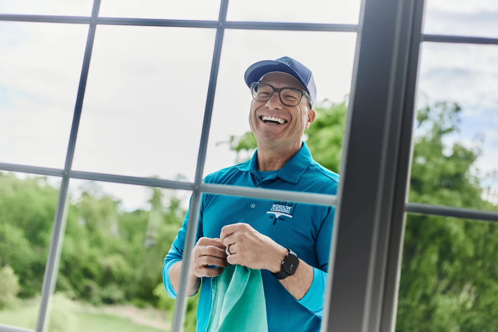 professional-window-washing-home